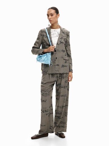 Wide leg Pantaloni con pieghe di Desigual in nero