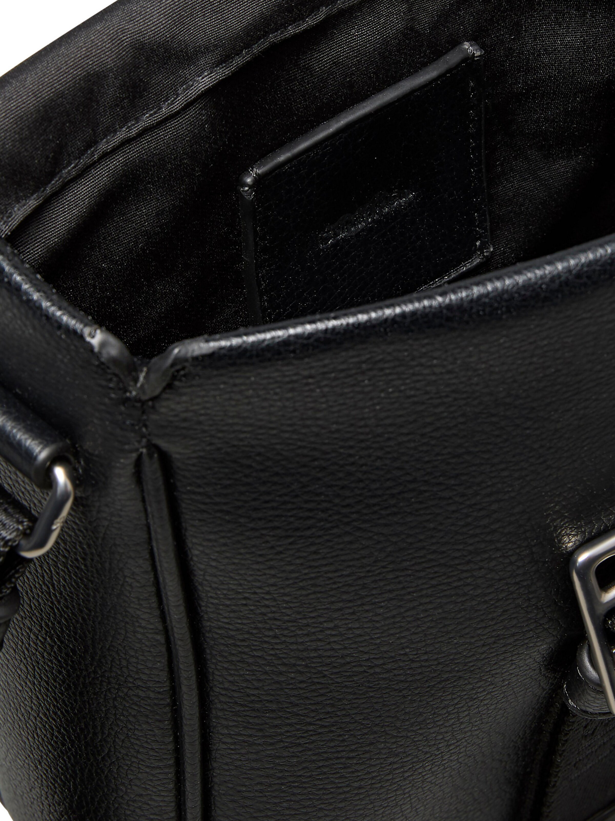 Calvin Klein Crossbody Bag in Black