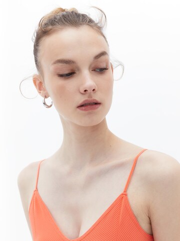 OXXO Top in Orange