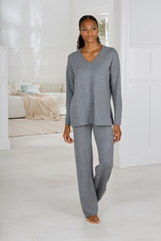 Pullover di LASCANA in grigio