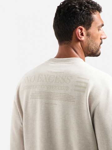 No Excess Sweatshirt in Beige
