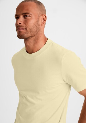 KangaROOS Shirt in Gelb