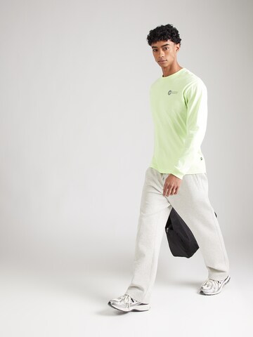 T-Shirt new balance en vert