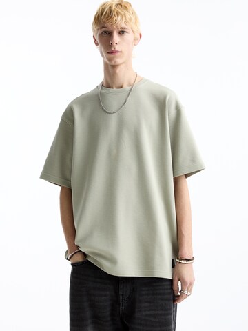 Pull&Bear Shirt in Green: front
