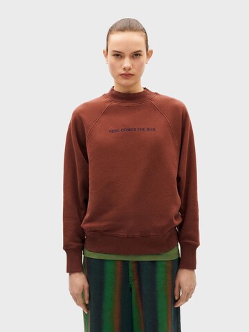Thinking MU Sweatshirt 'HERE COMES THE SUN' in Brown: front