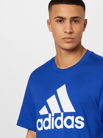 mėlyna ADIDAS SPORTSWEAR Sportiniai marškinėliai 'Essentials'