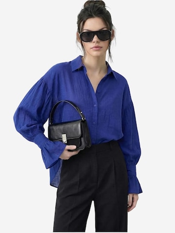 Bianco Lucci Blouse in Blauw: voorkant