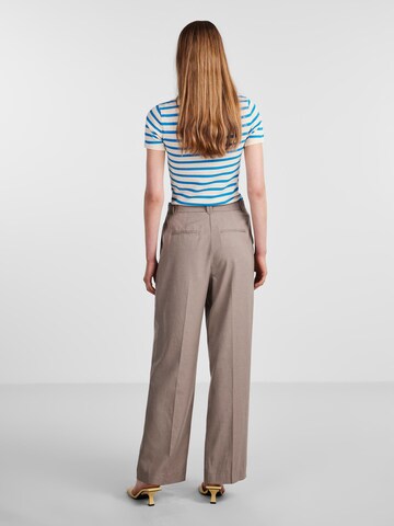 Y.A.S Regular Pleat-Front Pants 'FUNGA' in Brown
