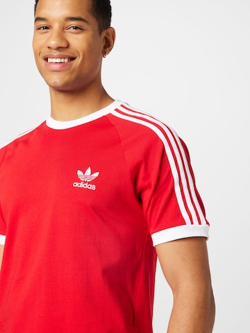 ADIDAS ORIGINALS - Camisa 'Adicolor Classics' em vermelho