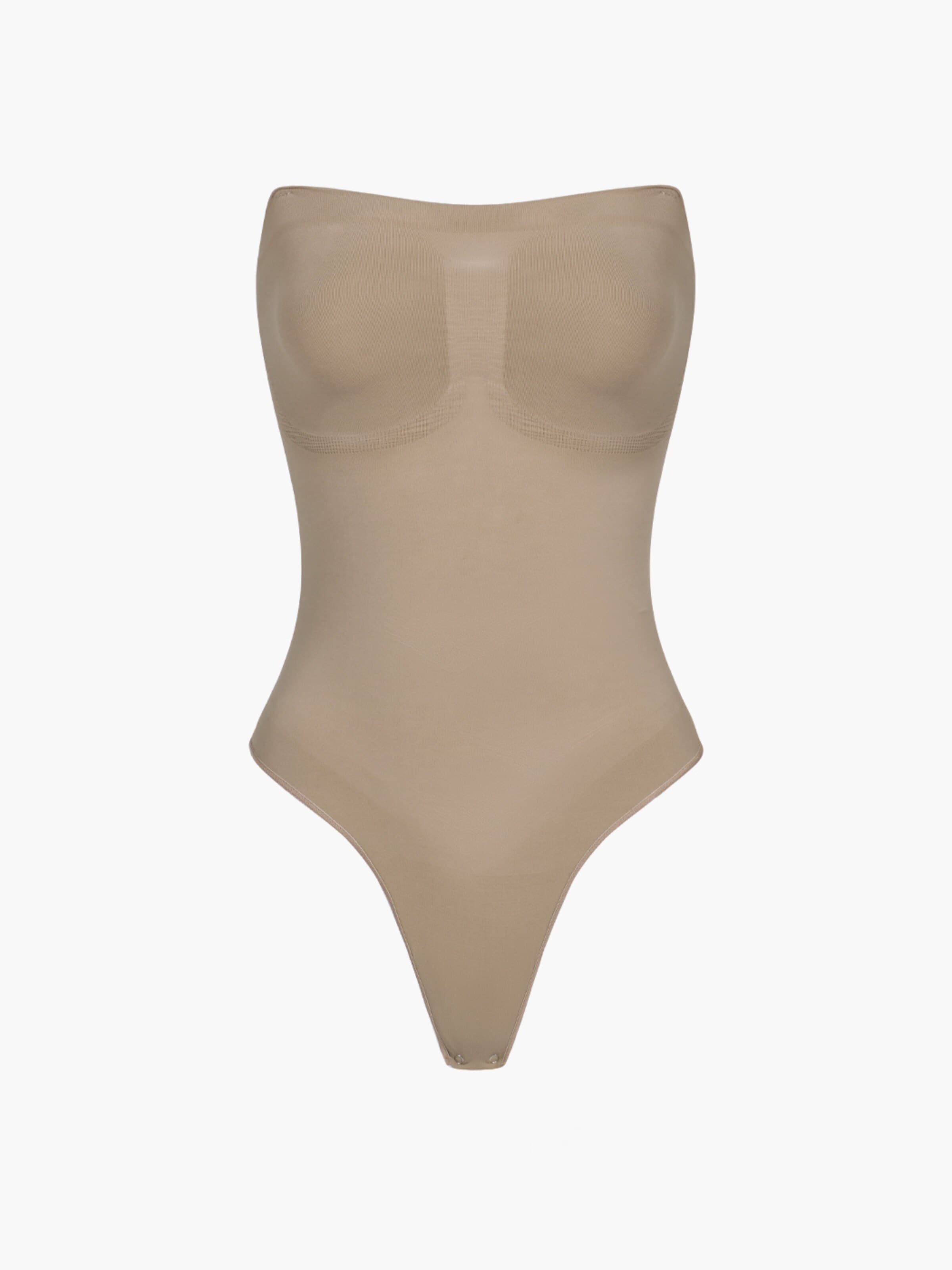 cfab (formerly creamy fabrics) Shapingbody 'Trägerloser Bodysuit Sculpting Shapewear mit String' in Beige: voorkant