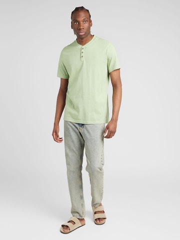 MUSTANG Bluser & t-shirts i grøn