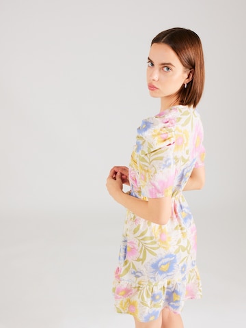 Rochie de la Dorothy Perkins pe bej