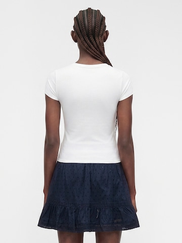 HOLLISTER Μπλουζάκι σε λευκό