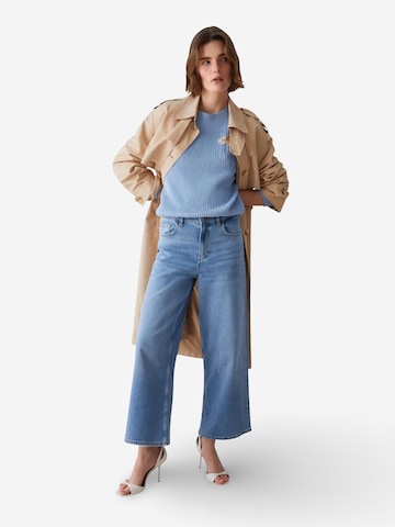 Bootcut Jeans 'B.UP FLARE CROPPED REG.W. UA6269 D0310' di Liu Jo in blu: frontale