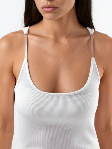 Tops en tricot Hiccup en blanc