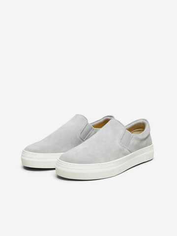 SELECTED HOMME Slipper in Grau