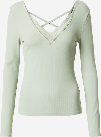 ABOUT YOU Shirt 'Christina' in Groen: voorkant