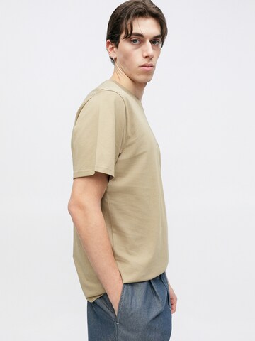 Carhartt WIP T-Shirt in Braun