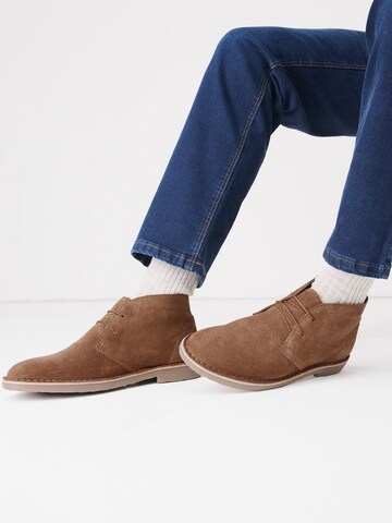 Boots chukka di Next in marrone