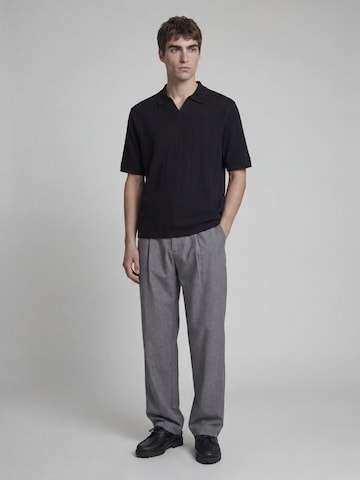 aprel Wide leg Pleat-Front Pants in Grey