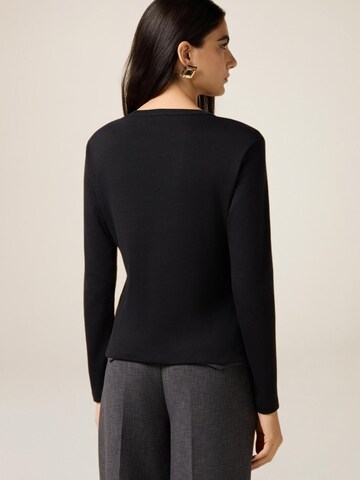 Maglietta di oltre in nero