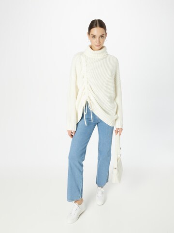 Oval Square Pullover 'Above' i beige