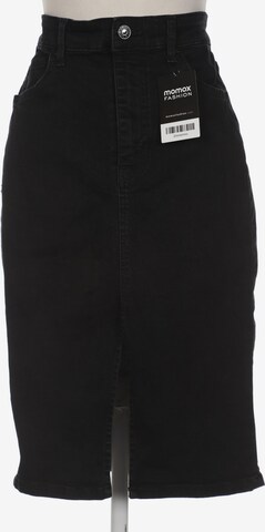 GUESS Skirt in L in Black: front