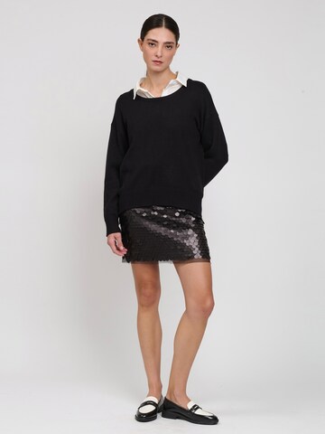 Influencer - Jersey en negro