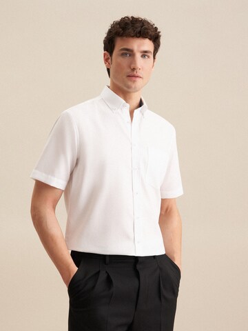 Coupe regular Chemise business SEIDENSTICKER en blanc