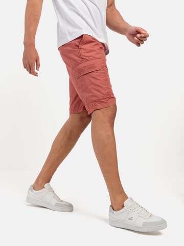 CAMEL ACTIVE Regular Regular Fit Cargo Shorts mit Minimal Print in Rot