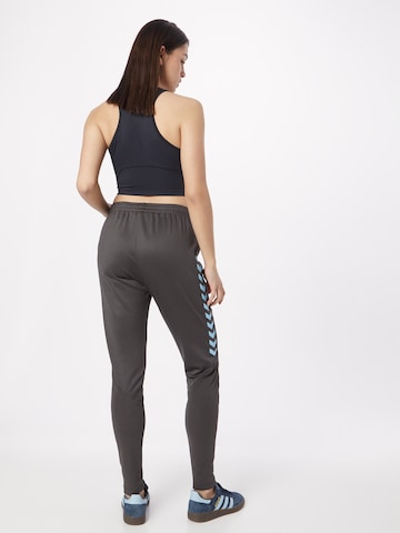 Hummel Tapered Sportbroek in Lila