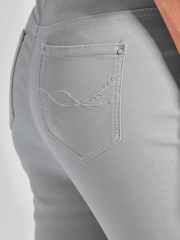 Coupe slim Jean 'Bella' Goldner en gris