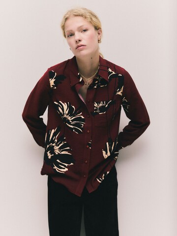 Next Pluus, värv punane: eest vaates