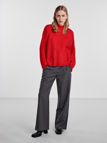 Pull-over PIECES en rouge