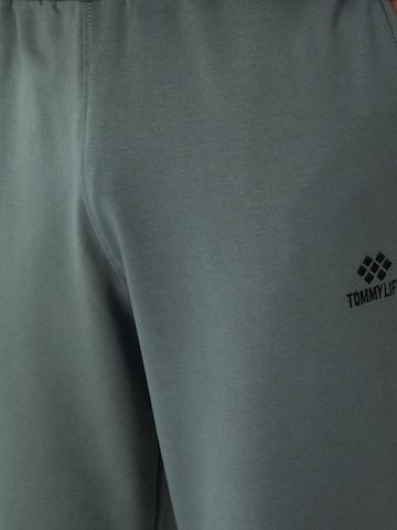Tommy Life Tapered Workout Pants 'Jogginghose' in Green