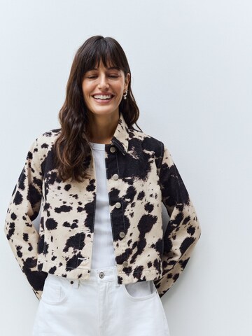 Next Jacke in Beige: Vorderseite