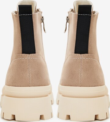 CESARE GASPARI Lace-Up Ankle Boots in Beige