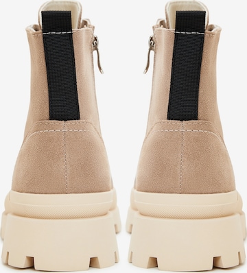 CESARE GASPARI Lace-Up Ankle Boots in Beige
