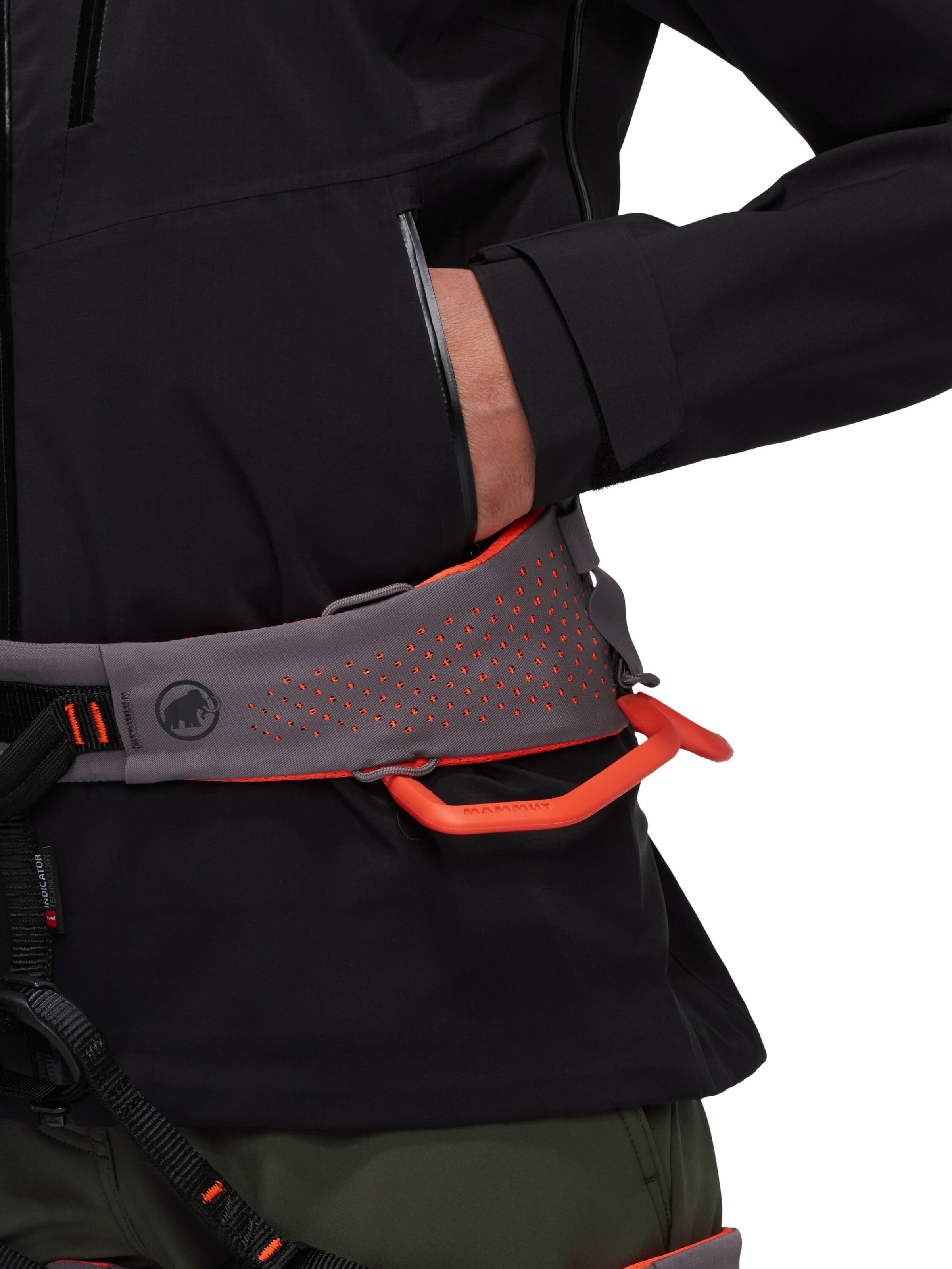 MAMMUT Outdoor Jacket in Black