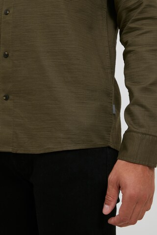 !Solid - Regular Fit Camisa 'Tim' em verde