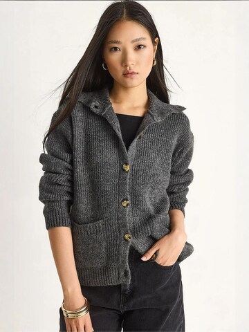 Bianco Lucci Knit Cardigan in Grey: front