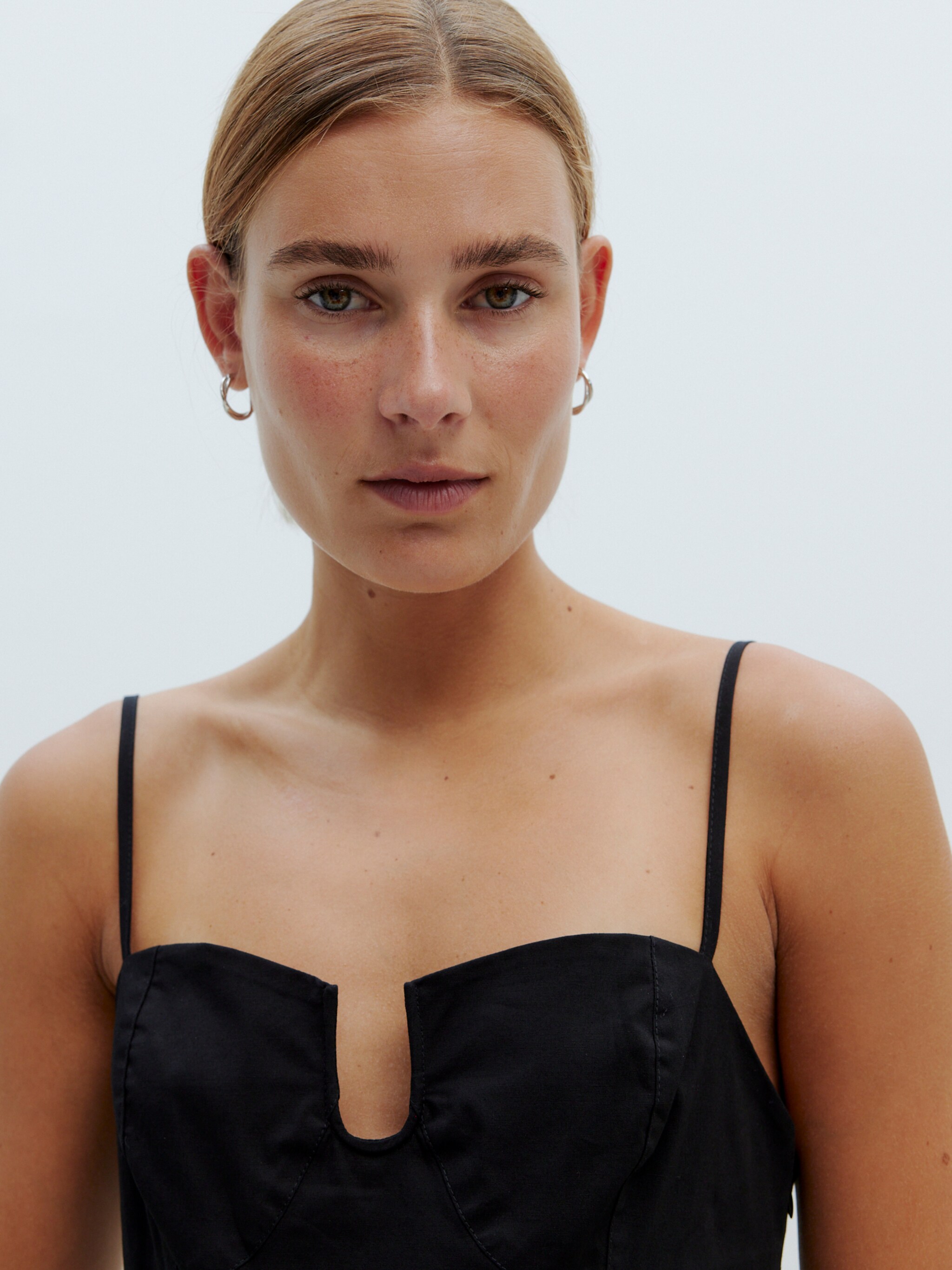 EDITED Produits Robe 'Gia' noir