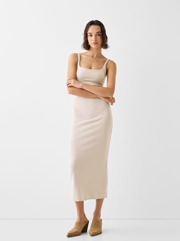 Bershka Jurk in Beige