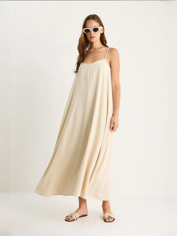 Bianco Lucci Jurk in Beige