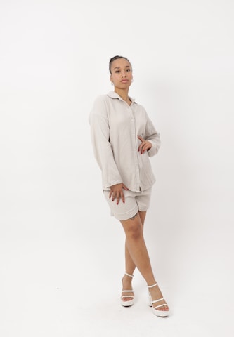 Completo pantalone di Elara in beige