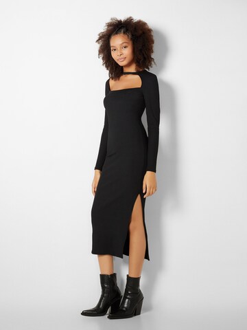 Bershka Kleid in Schwarz: predná strana