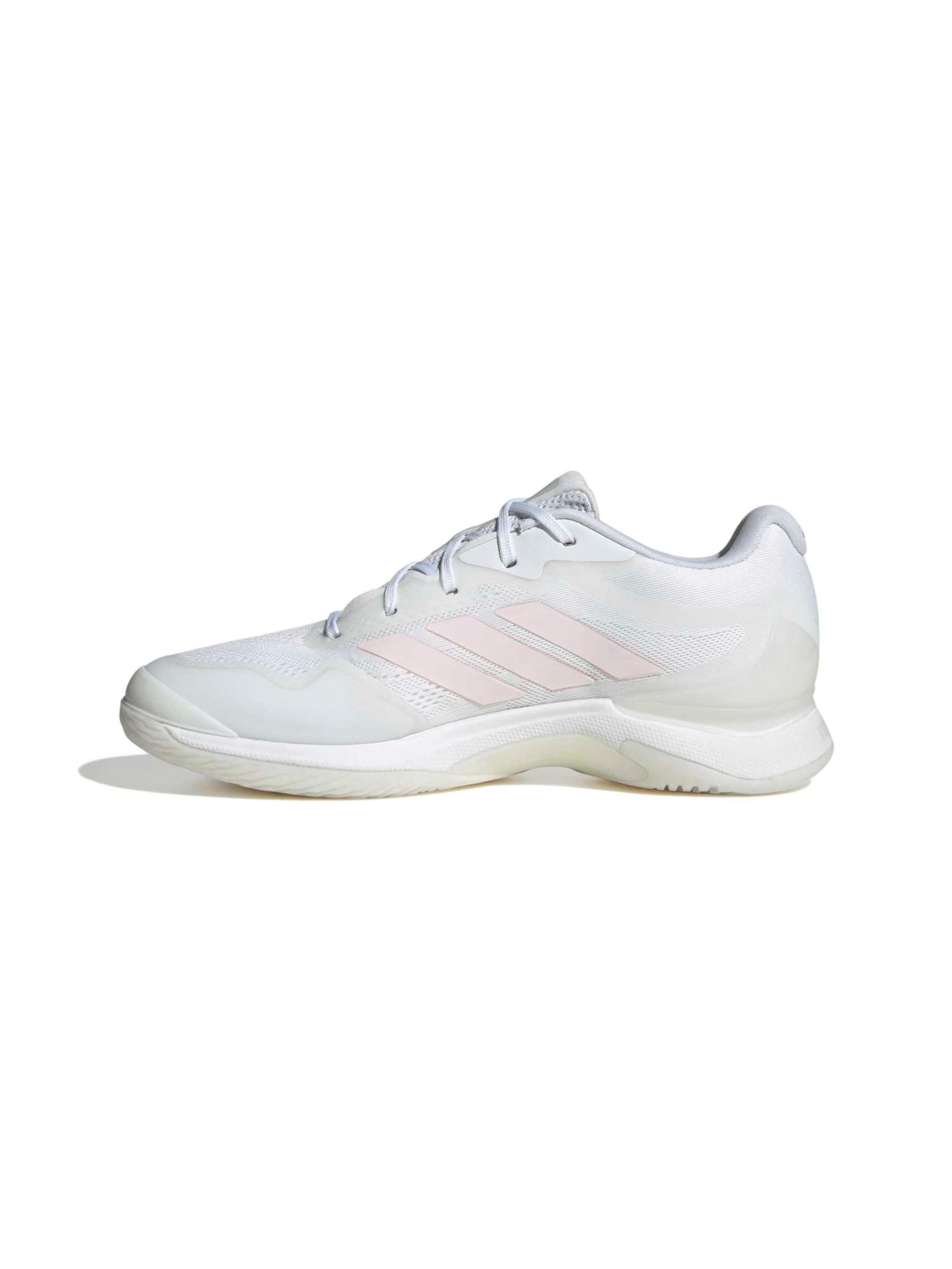 Scarpa sportiva 'Avacourt 3' di ADIDAS PERFORMANCE in bianco