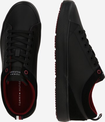 TOMMY HILFIGER Sneakers laag in Zwart