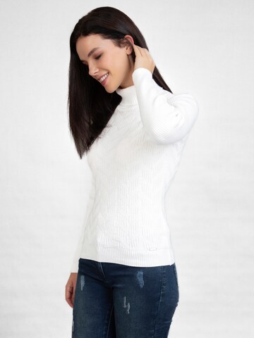 Sir Raymond Tailor Sweater 'Zoey' in White