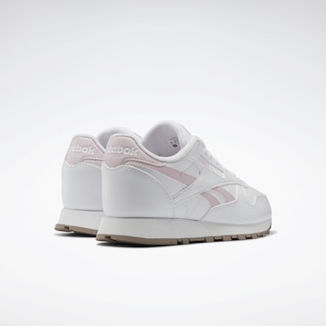 Sneaker low de la Reebok pe alb